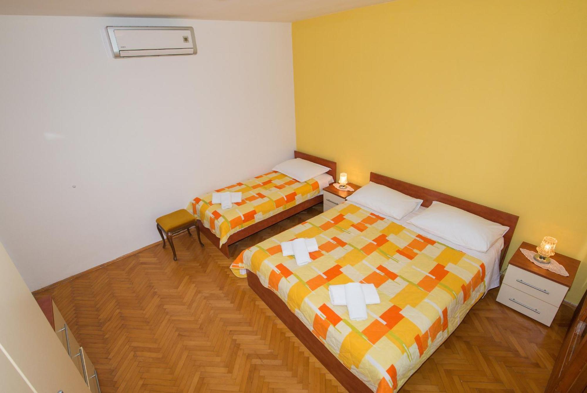 Apartments Marieta Makarska Room photo
