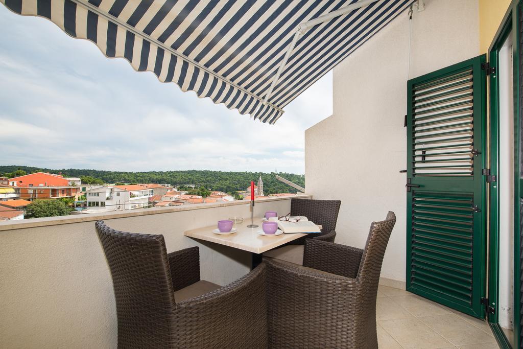 Apartments Marieta Makarska Exterior photo
