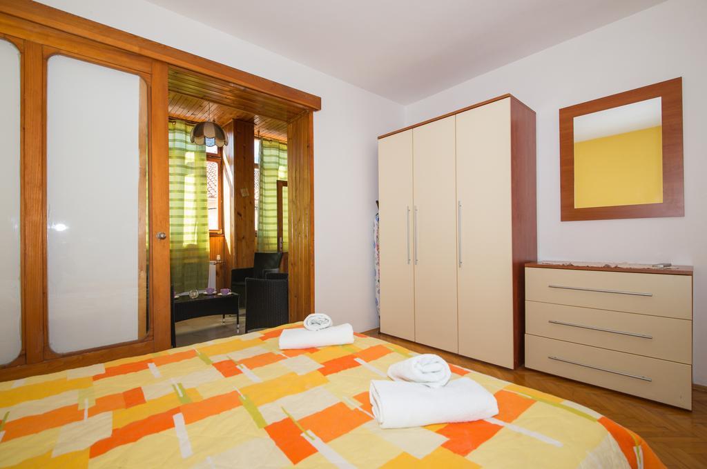Apartments Marieta Makarska Exterior photo